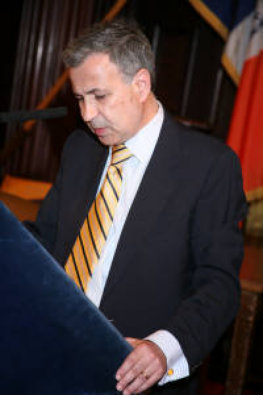 chamber_web_18016023.jpg